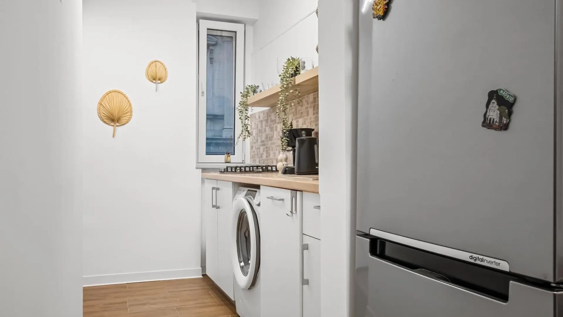 شقة Earthy Escape - Central Apt With Balcony بوخارست